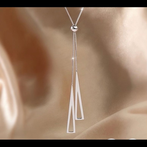 ✨Triangular Pull Necklace ✨ - Picture 3 of 7